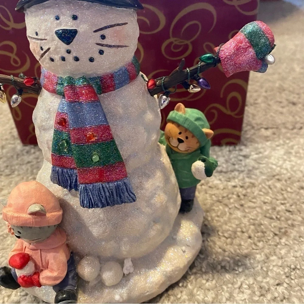 San Francisco Music Box Company Snowman Cat Figurine Christmas Winter Decor